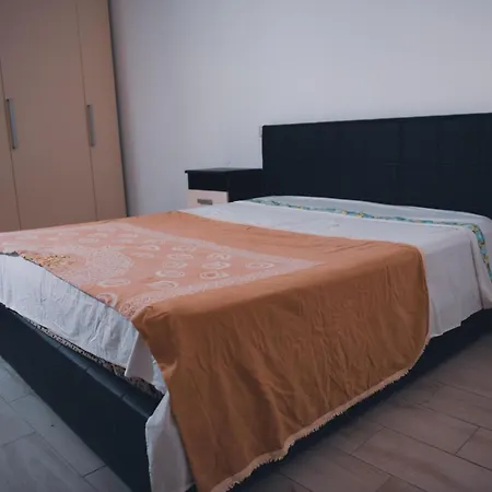 Peterpan, Direttamente Sulla Piazza Апартаменты Casal Fiumanese