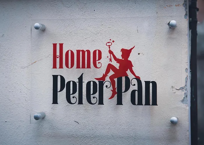 Peterpan, Direttamente Sulla Piazza Casal Fiumanese